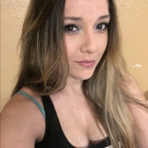 Meet your Posher, Delia